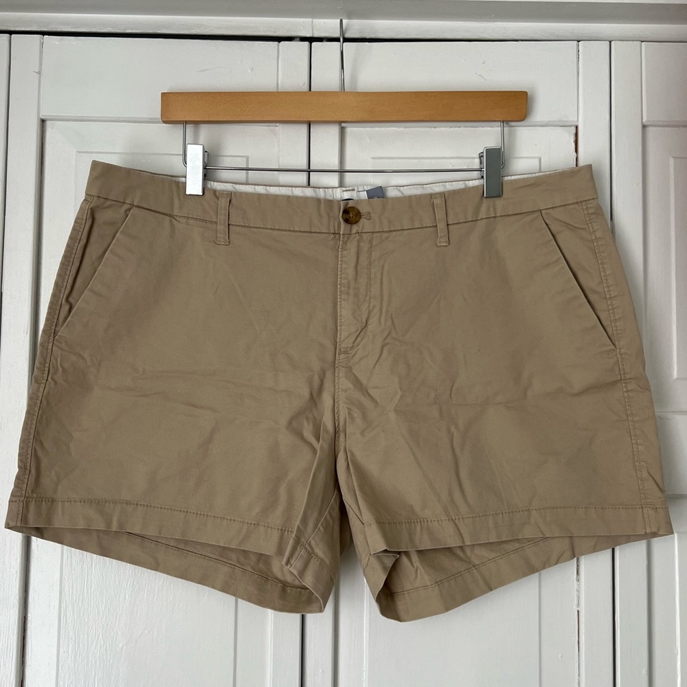 Old Navy Khaki Shorts, Size 14